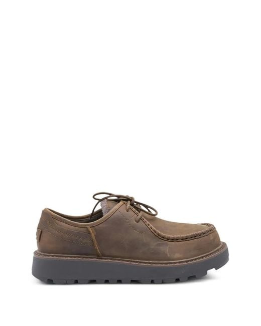Stringate Loften di Ugg in Brown da Uomo
