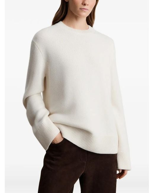 12 STOREEZ White Aurora Cashmere Sweater