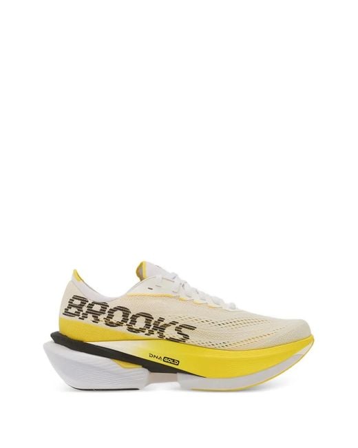 Brooks Hyperion Max 4 Sneakers in White für Herren