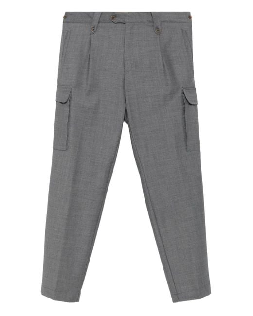 Pantaloni Con Pieghe E Tasche Cargo di Myths in Gray da Uomo
