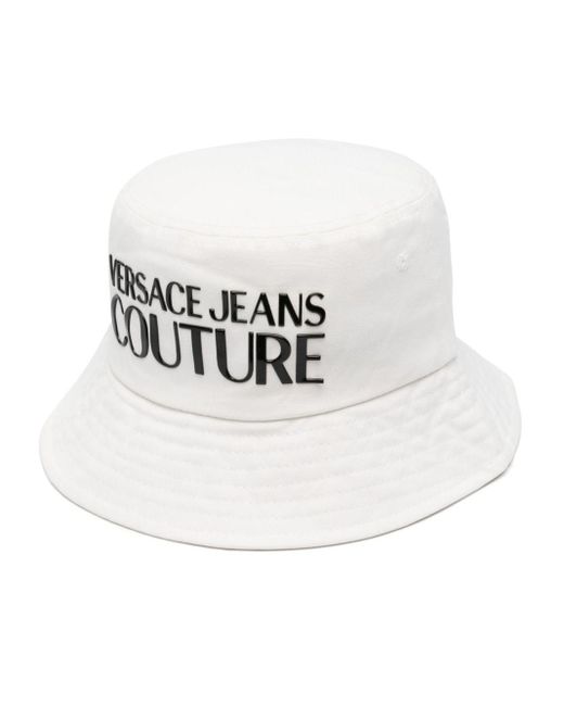 Cappello bucket con logo gommato di Versace in White da Uomo