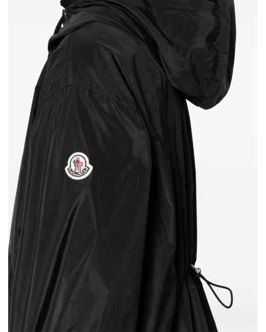 Chaqueta con capucha y parche del logo Moncler de color Black