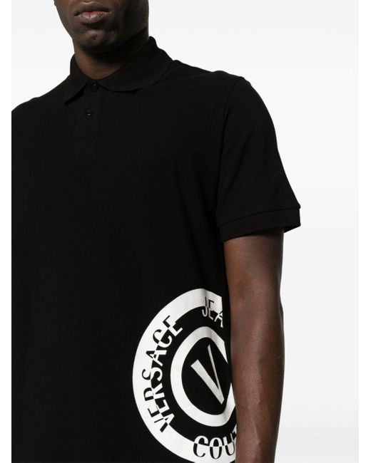 Polo à logo V-Emblem Versace pour homme en coloris Black