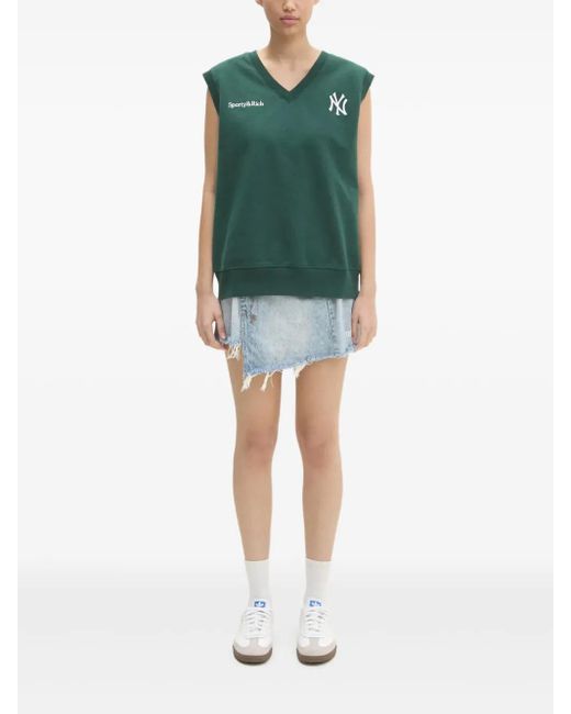 Top Yankees Serif Con Scollo A V di Sporty & Rich in Green