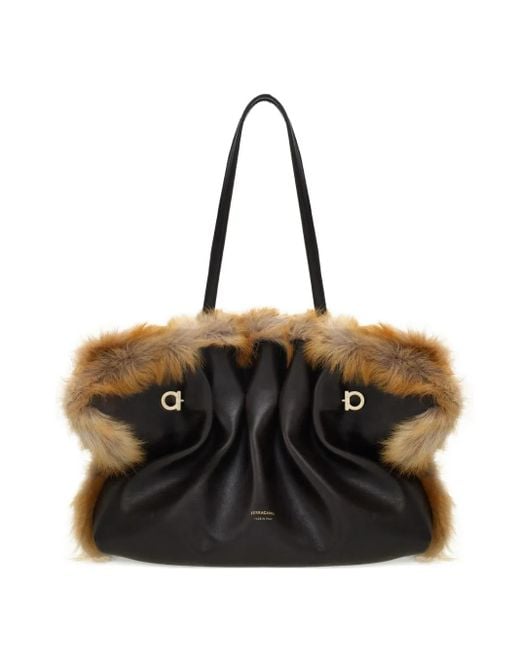 Borsa A Spalla Soft Media di Ferragamo in Black