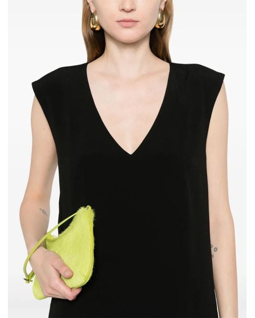 Styland Black Sleeveless Crepe Blouse