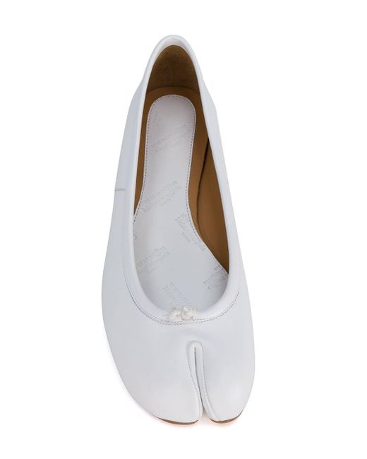 Maison Margiela Leather Tabi Ballet Flat in Beige (White) - Save 48% - Lyst