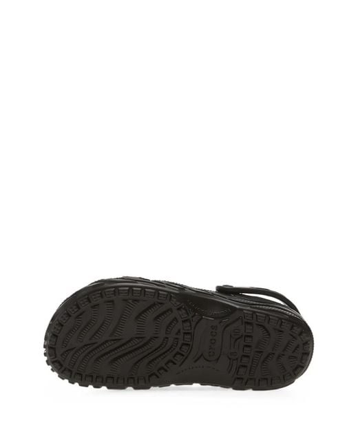 CROCSTM White Classic Erosion Clogs