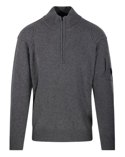 【上杉柊平着用】CP Company ロゴパッチセーター　パープル 上杉柊平着用】CP Company ロゴパッチセーターパープル