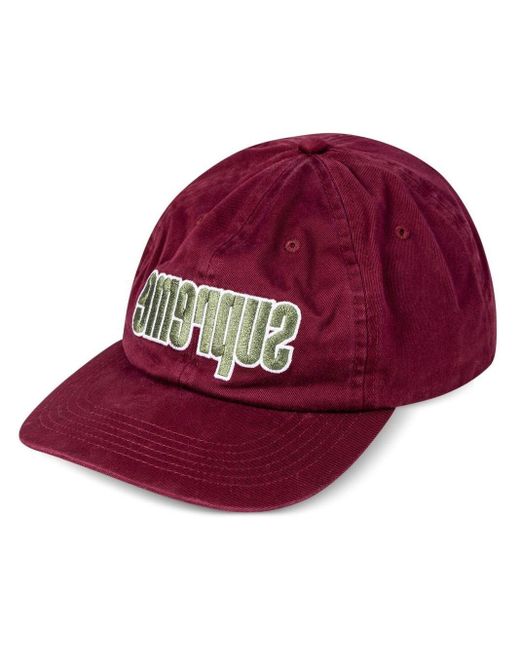 Supreme Pet Met Omgekeerd Logo in het Rood Lyst NL