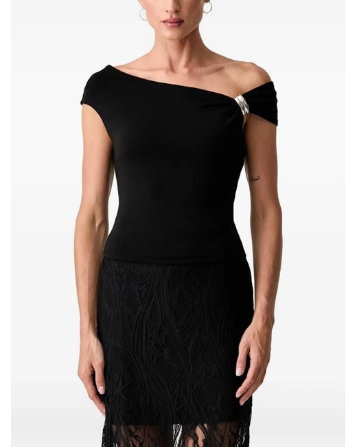Guess Black Hardware-Detail Off-Shoulder T-Shirt