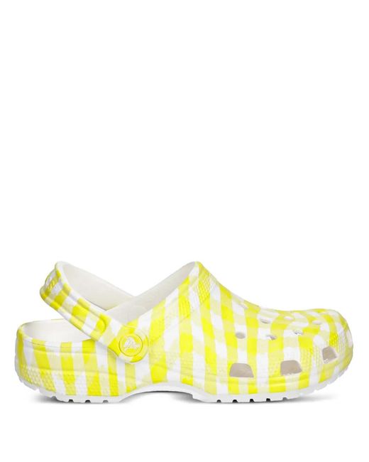 Sandalias A Cuadros Gingham CROCSTM de color Yellow