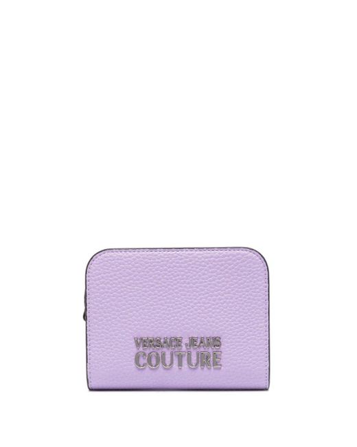 Cartera con placa del logo de Versace Jeans Couture de color Morado | Lyst