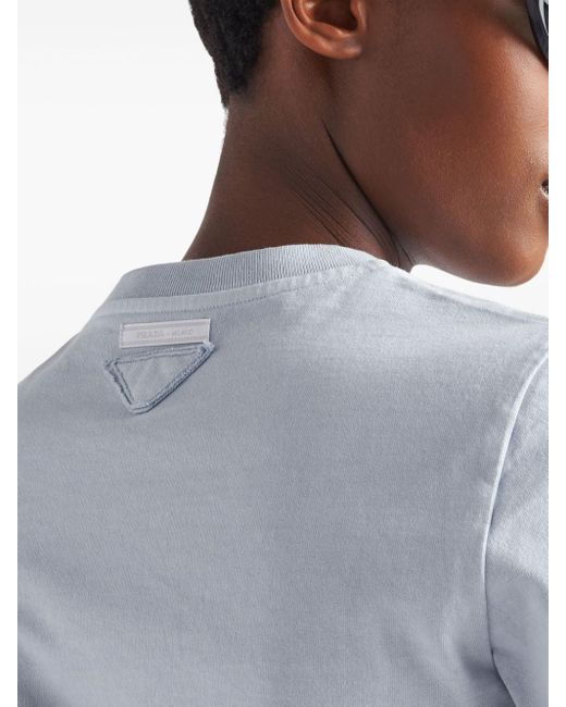 Triangle-logo cotton T-shirt Prada en coloris Gray