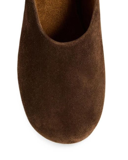 Khaite Brown Marcy Pumps