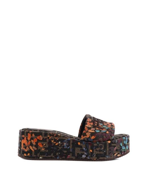 Fendi Brown Sandales Plateforme À Logo Brodé