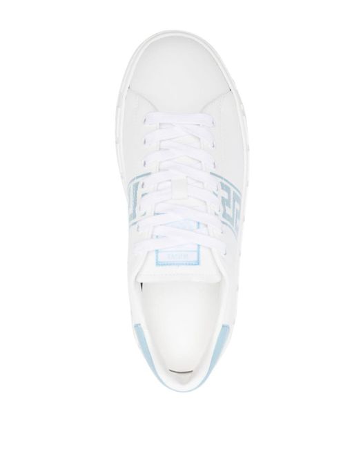 Sneakers con ricamo Greca di Versace in White