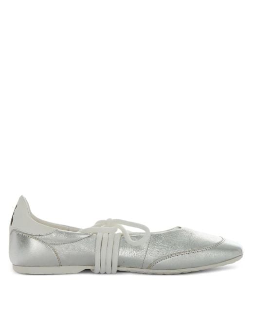Patrizia Pepe レザーフラットシューズ Gray