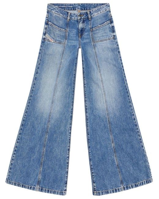 DIESEL Blue Halbhohe D-Akki Bootcut-Jeans