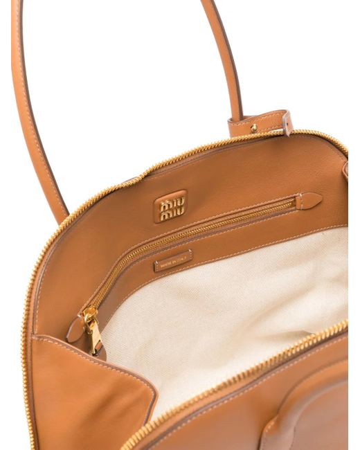 Miu Miu ロゴエンボス ハンドバッグ Natural