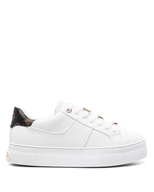 Guess USA White Giella Sneakers mit Logo-Anhängern