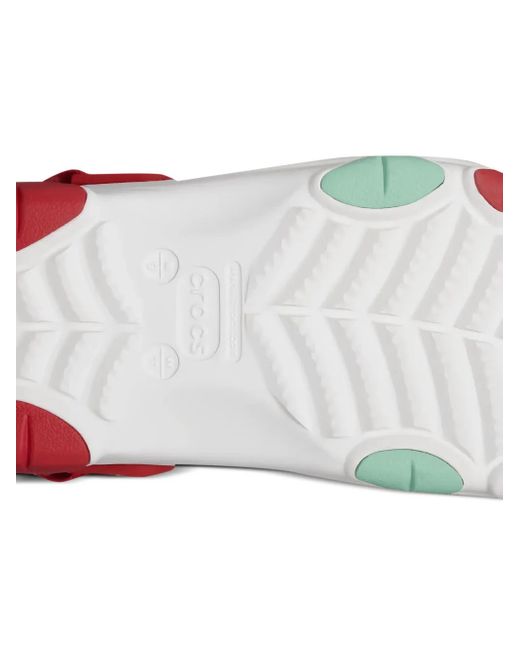 Zuecos All-Terrain de x Coca-Cola CROCSTM de color Red