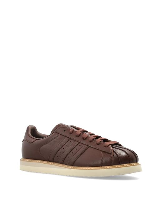 Adidas Baskets Superstar Lacets In Brown Lyst