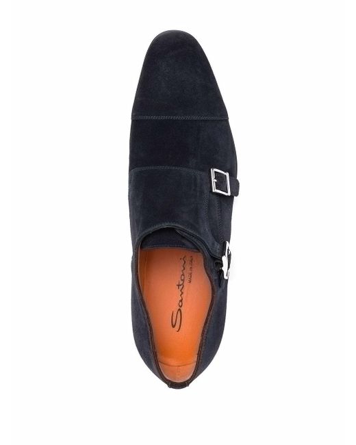 Klassieke veterschoen voor heren met brogue decoratie op de neus en  bijzondere verspringende veterinzet van Santoni