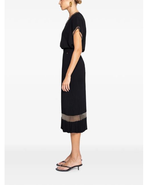 Nissa Black V-Neck Top