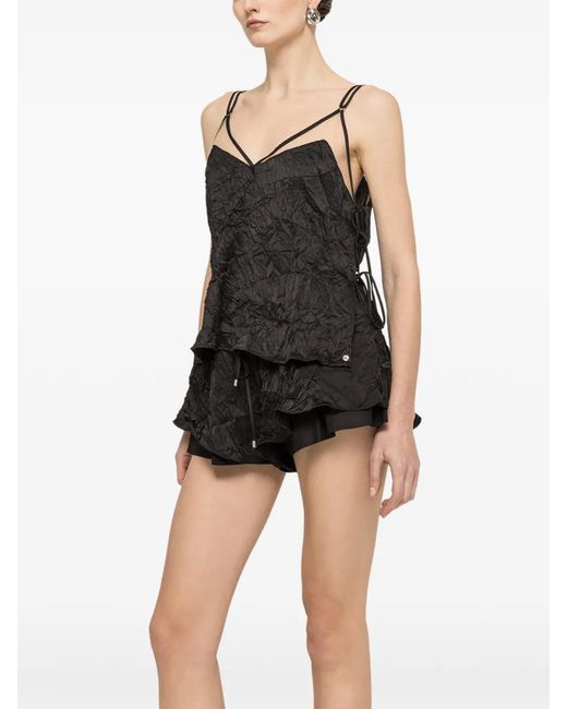 Nissa Black Short Court À Effet Froissé