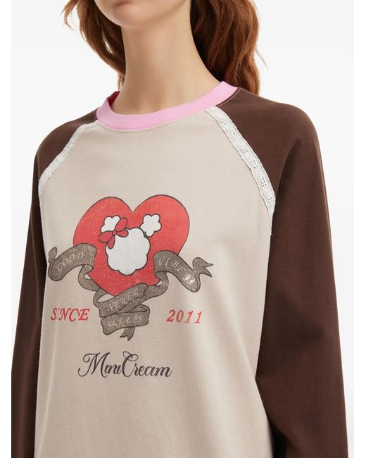 Mini Cream Red Long-Sleeve Graphic-Design T-Shirt