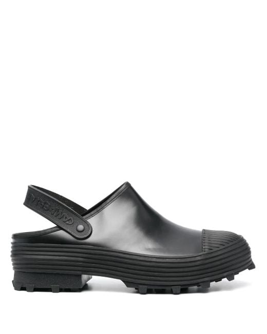 CAMPERLAB Black Traktori Clogs