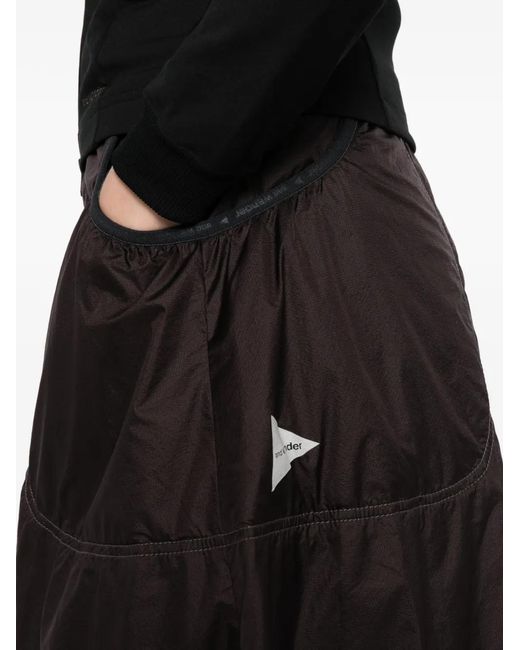 And Wander Bordeaux Octa Rok in het Black