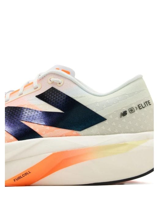 Sneakers Fuelcell Supercomp Elite V4 di New Balance in Natural