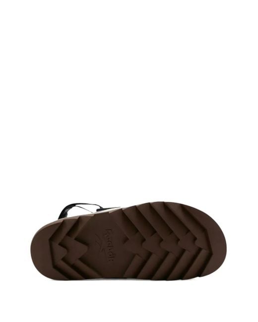 Slippers Beatnik di Reebok in Black