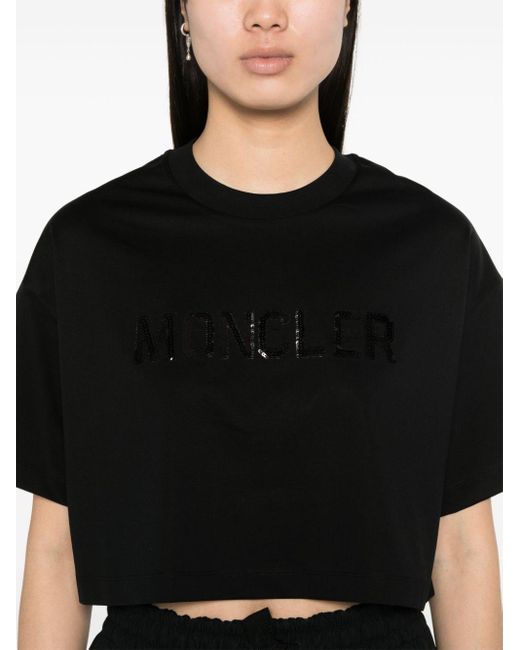T-shirt crop à logo brodé de sequins Moncler en coloris Black