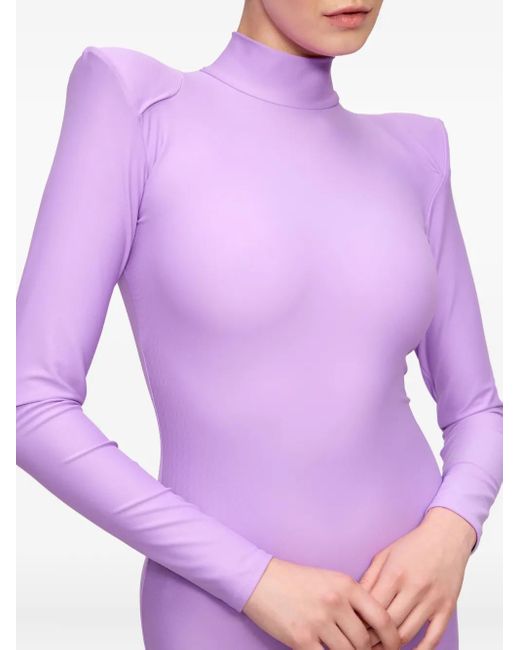 Vestido acampanado con cuello alto V:PM ATELIER de color Purple