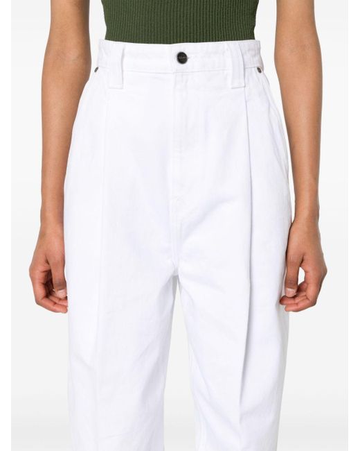 Khaite White The Ashford Tapered-Jeans mit hohem Bund