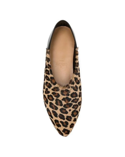 babú Milano White Leopard-Print Ballet Flats