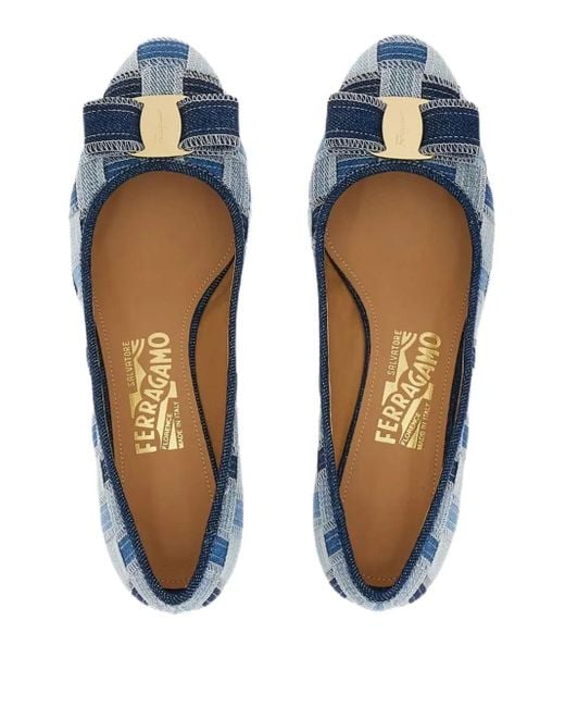 Escarpins Varina À Carreaux Ferragamo en coloris Blue