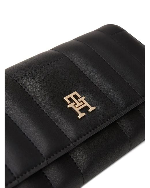 Quilted logo-detail wallet Tommy Hilfiger de color Black