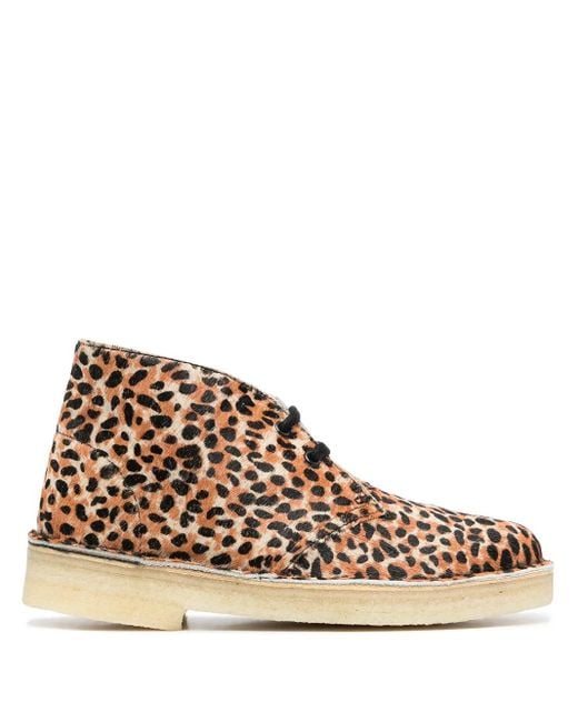 Botas desierto con estampado de leopardo Clarks de color Brown
