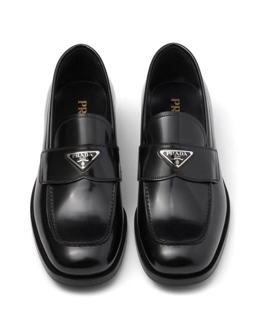 Mocassins à plaque logo Prada pour homme en coloris Black