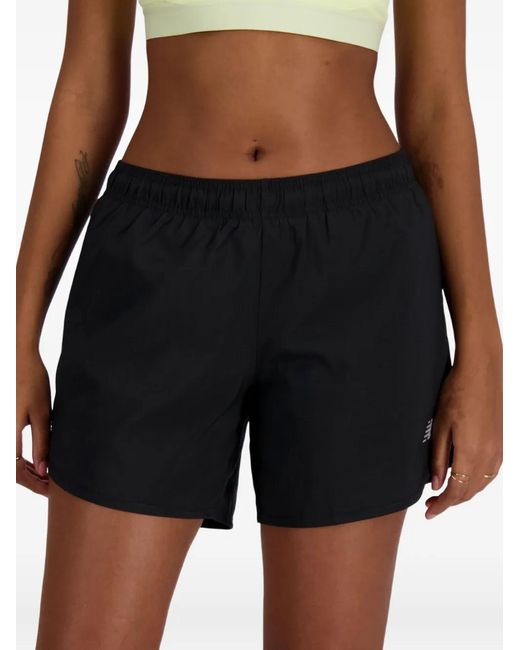Short À Logo Imprimé New Balance en coloris Black