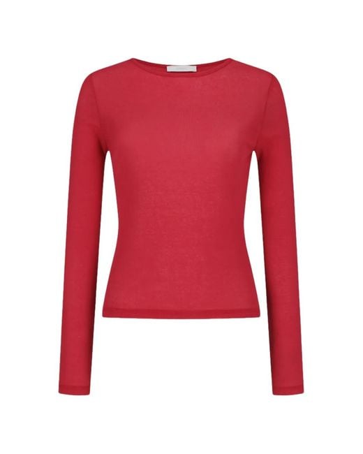 Amomento Red Round T-Shirt