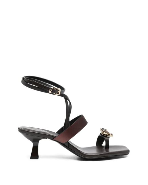 DONNARì Black Square-Toe Sandals