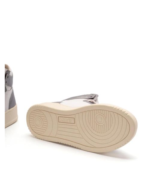 Autry Medalist Mid スニーカー White