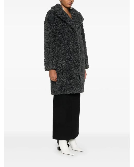 Stand Studio Black Coats