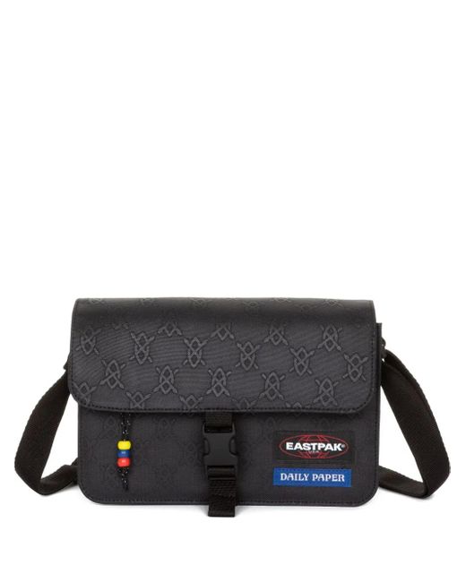 Eastpak Black Schultertasche Mit Print