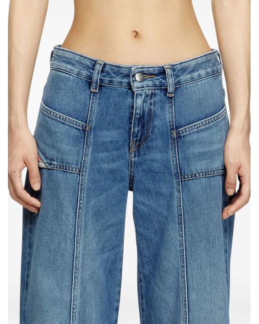 DIESEL D-Akii Denim Jeans Met Wijde Pijpen in het Blue